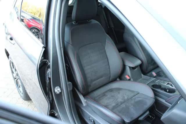 Ford Kuga (2023) thumbnail 11