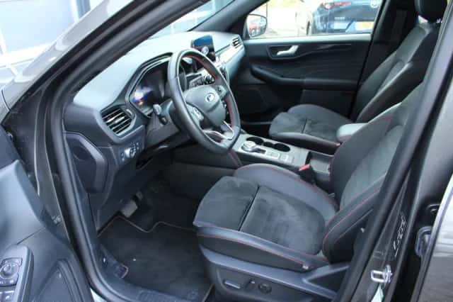 Ford Kuga (2023) thumbnail 13