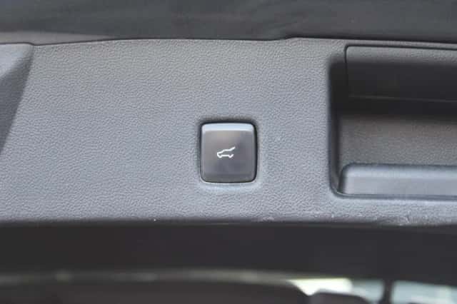 Ford Kuga (2023) thumbnail 17