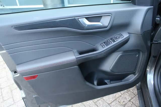 Ford Kuga (2023) thumbnail 20