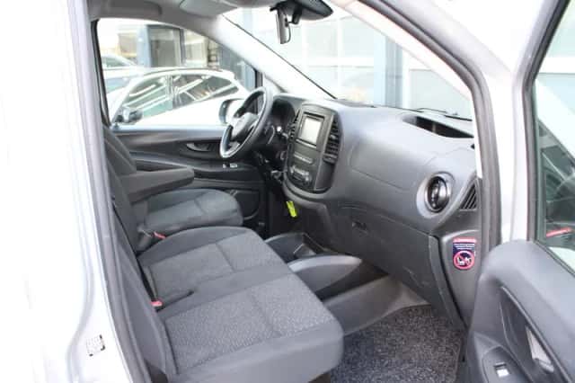 Mercedes-Benz Vito (2021) thumbnail 11