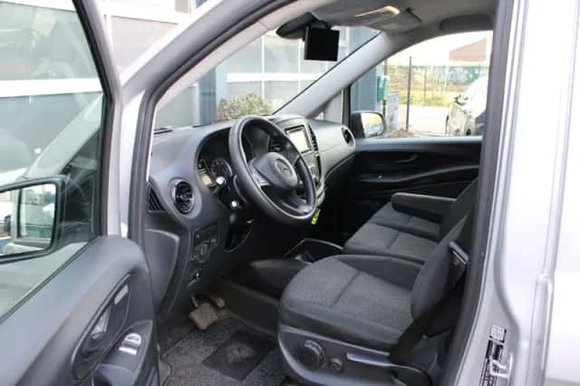 Mercedes-Benz Vito (2021) thumbnail 13
