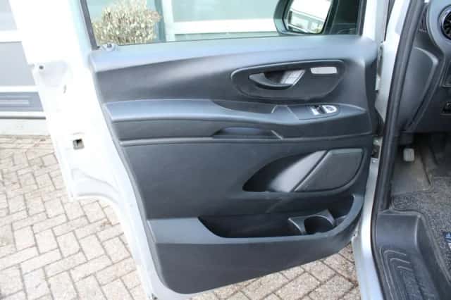 Mercedes-Benz Vito (2021) thumbnail 14