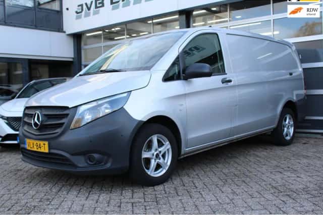 Mercedes-Benz Vito (2021) thumbnail 1