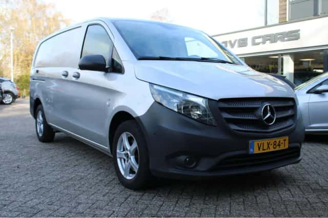 Mercedes-Benz Vito (2021) thumbnail 4