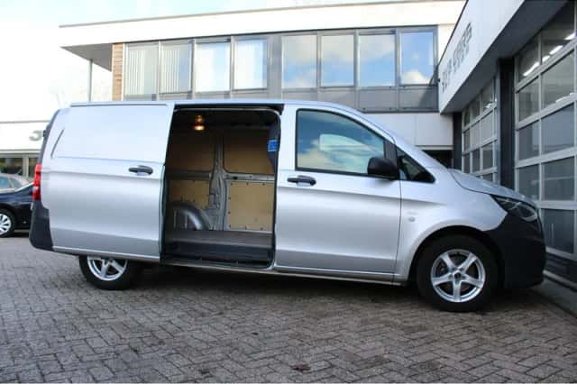 Mercedes-Benz Vito (2021) thumbnail 6