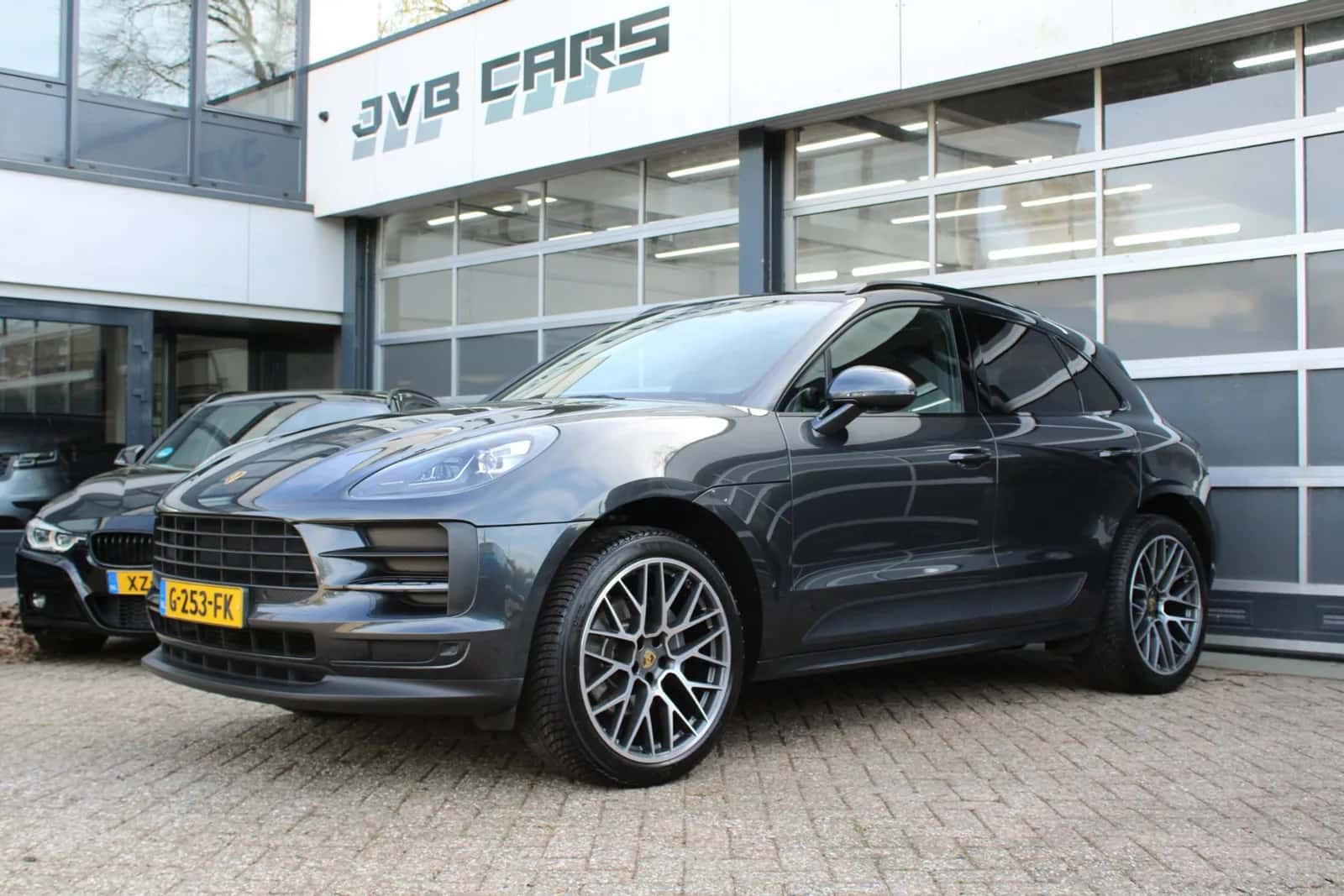 Porsche Macan (2019) — foto 1