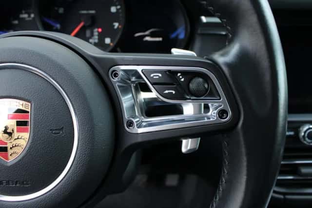 Porsche Macan (2019) thumbnail 26