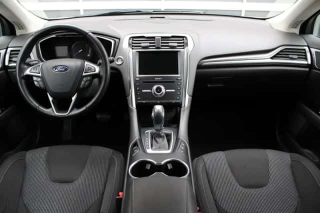 Ford Mondeo (2019) thumbnail 2