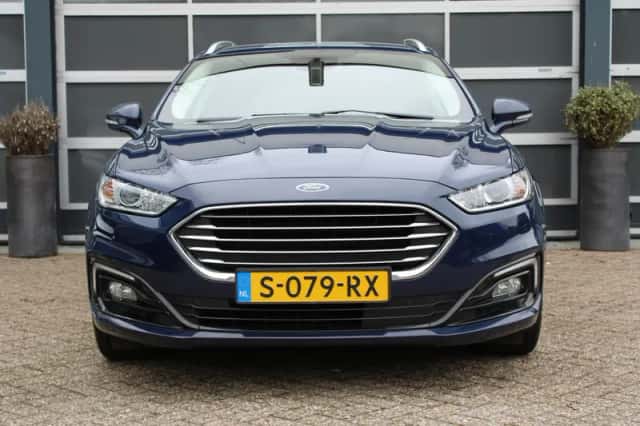 Ford Mondeo (2019) thumbnail 3
