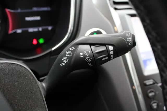 Ford Mondeo (2019) thumbnail 23