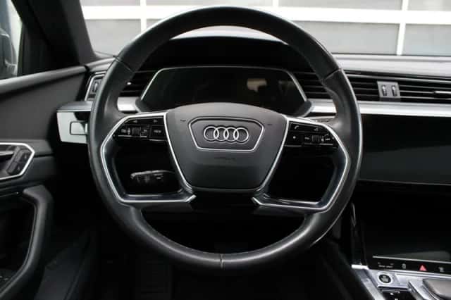 Audi Q8 (2023) thumbnail 19