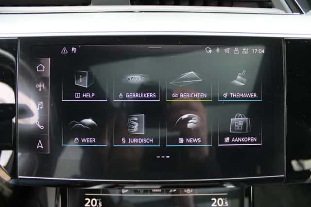 Audi Q8 (2023) thumbnail 24