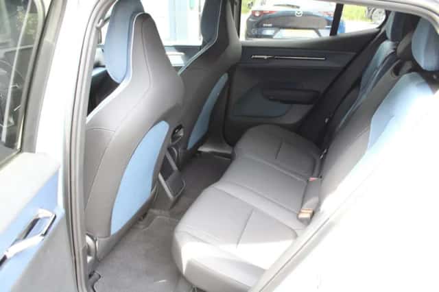 Volvo EX30 (2025) thumbnail 14