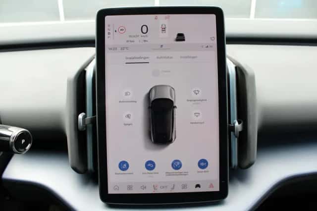 Volvo EX30 (2025) thumbnail 25