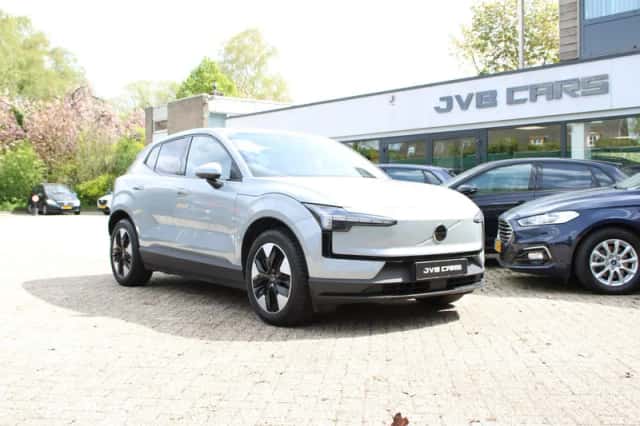 Volvo EX30 (2025) thumbnail 5