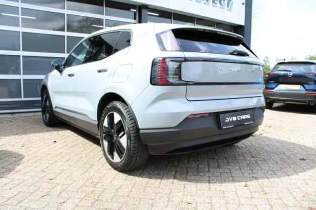 Volvo EX30 (2025) thumbnail 9