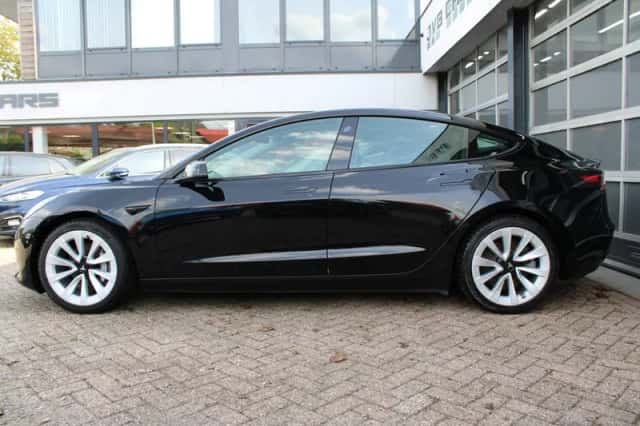 Tesla Model 3 (2021) thumbnail 4