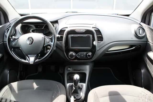 Renault Captur (2013) thumbnail 2