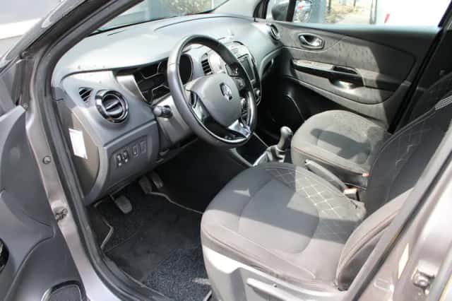 Renault Captur (2013) thumbnail 12