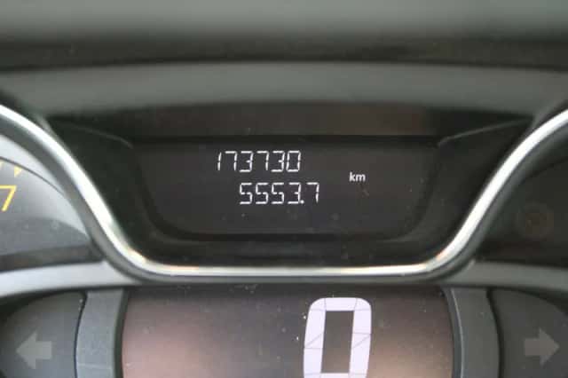 Renault Captur (2013) thumbnail 25