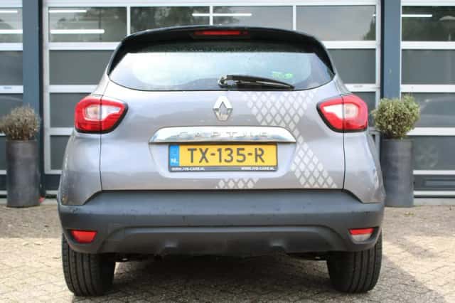 Renault Captur (2013) thumbnail 8