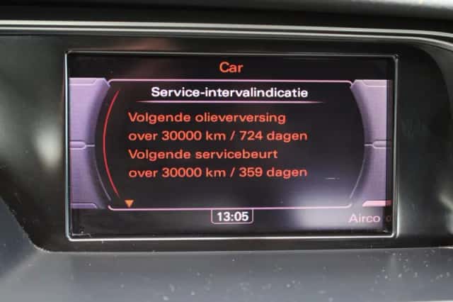 Audi A4 (2010) thumbnail 27