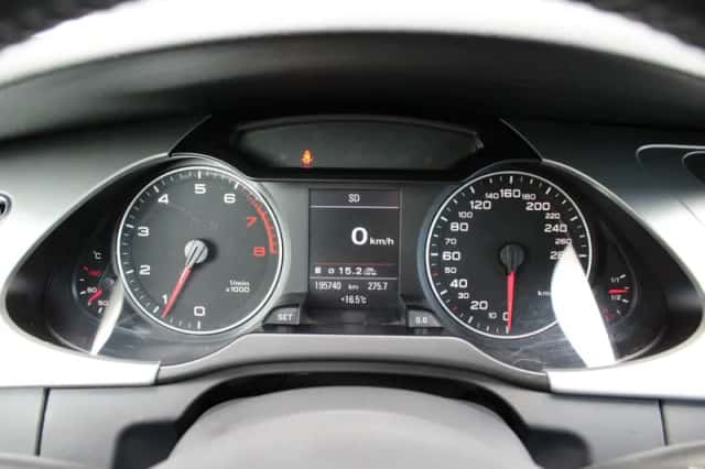 Audi A4 (2010) thumbnail 28