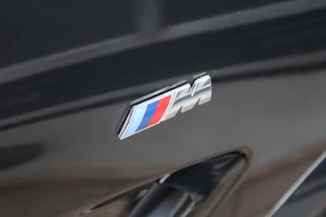 BMW iX3 (2024) thumbnail 11