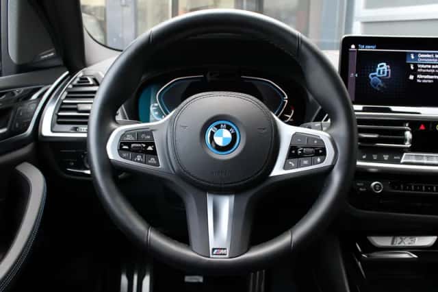 BMW iX3 (2024) thumbnail 28