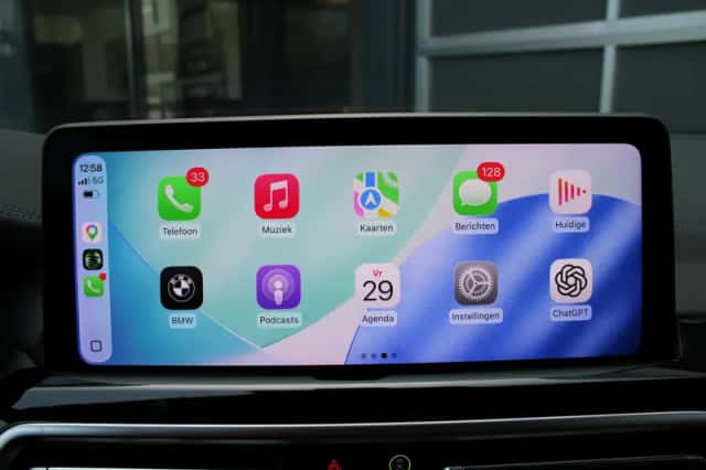 BMW iX3 (2024) thumbnail 38