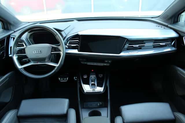 Audi Q4 (2022) thumbnail 21