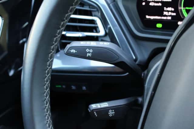 Audi Q4 (2022) thumbnail 25