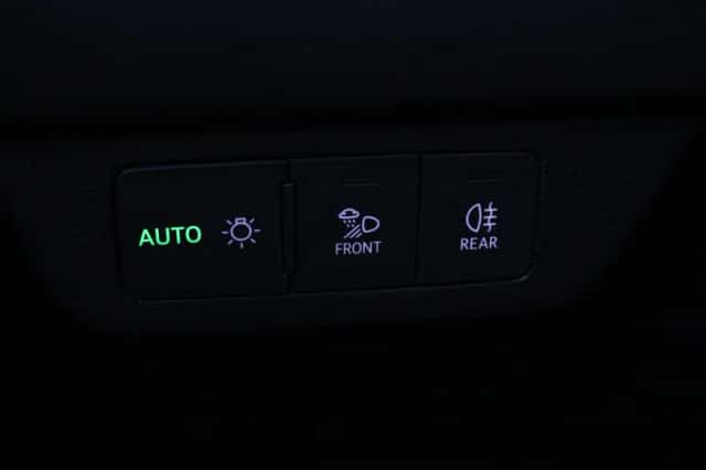 Audi Q4 (2022) thumbnail 27