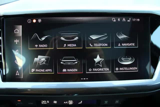 Audi Q4 (2022) thumbnail 32