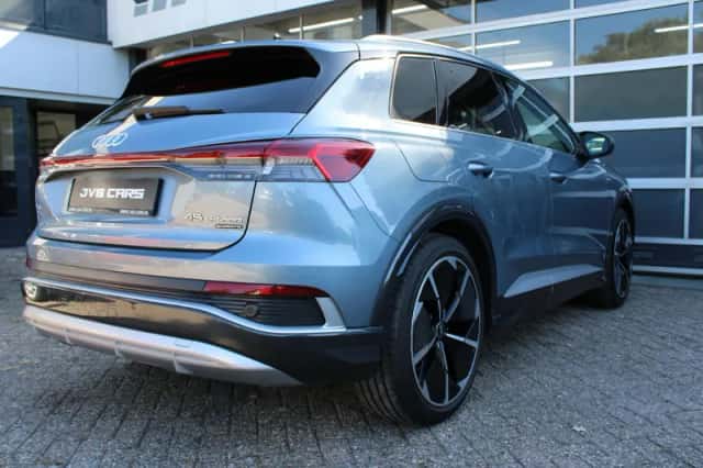 Audi Q4 (2022) thumbnail 6