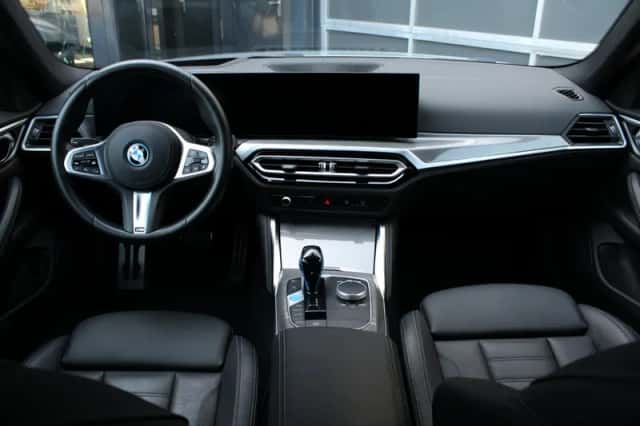 BMW i4 (2022) thumbnail 21
