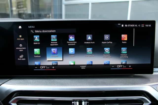 BMW i4 (2022) thumbnail 30