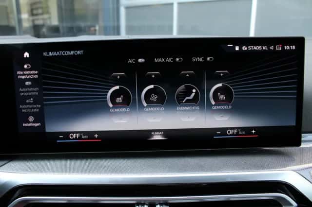 BMW i4 (2022) thumbnail 32