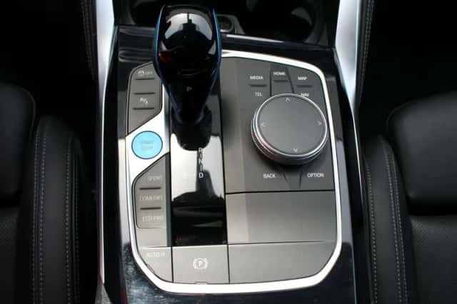 BMW i4 (2022) thumbnail 26