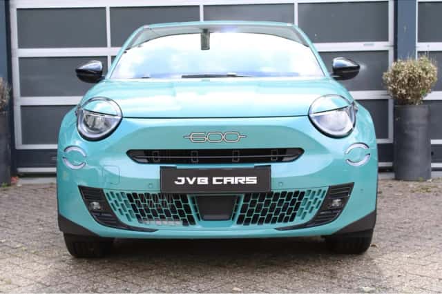 Fiat 600 (2025) thumbnail 3