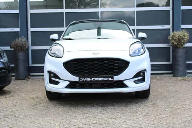 Ford Puma (2022) thumbnail 2