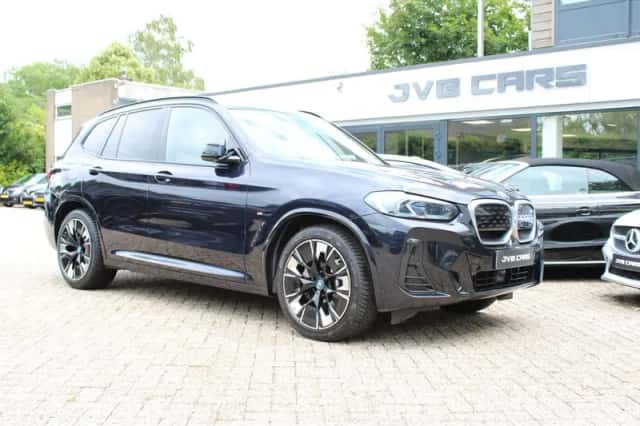 BMW iX3 (2022) thumbnail 6