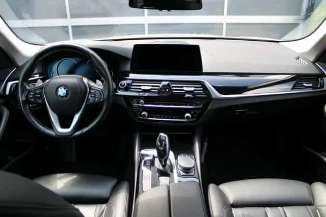 BMW 5-Serie (2018) thumbnail 2