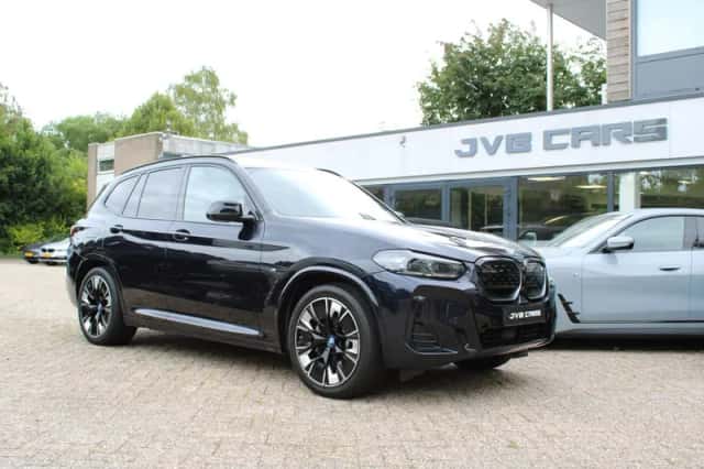 BMW iX3 (2022) thumbnail 6