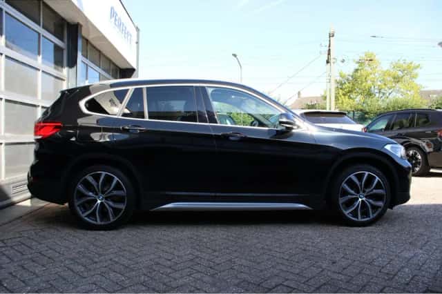 BMW X1 (2020) thumbnail 5