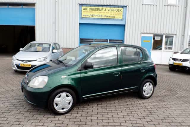 Toyota Yaris (2000) thumbnail 1