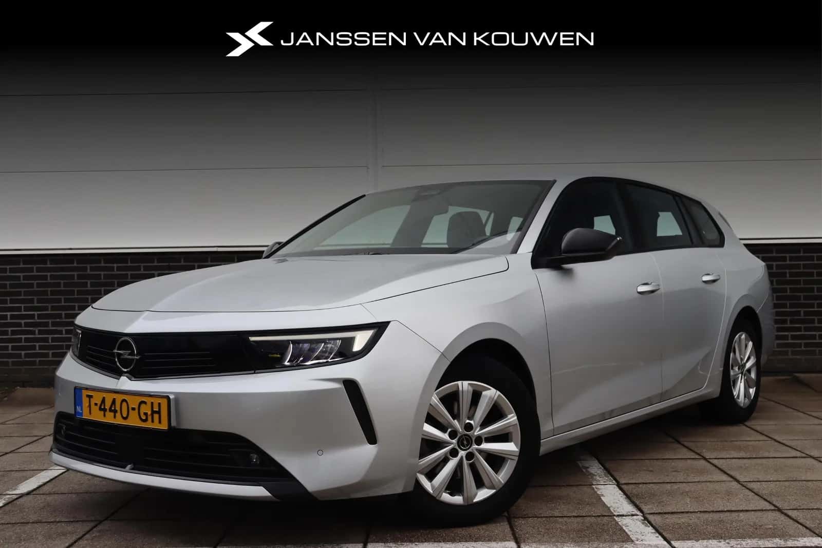 Opel Astra (2023) — foto 1