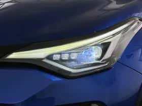 Toyota C-HR (2021) thumbnail 21
