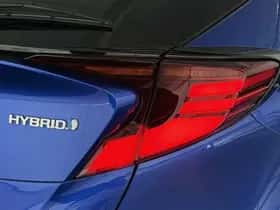 Toyota C-HR (2021) thumbnail 23